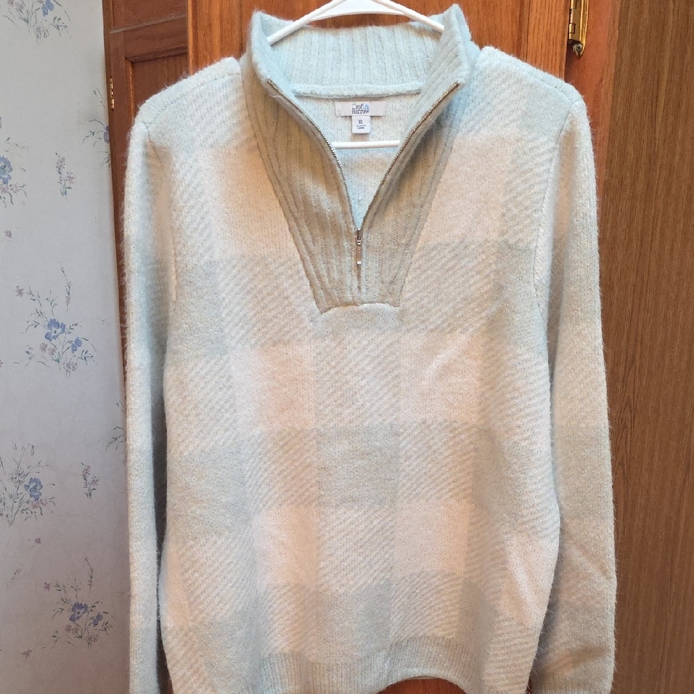 Croft & Barrow Women's Light Blue Zip-Up Sweater
